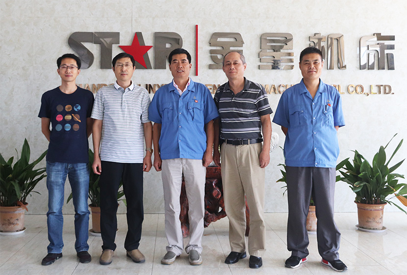 中国机床总公司领导莅临我厂视察指导工作